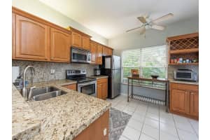 351 Emerald Bay Cir, Naples, FL 34110, Sold 04/20/18