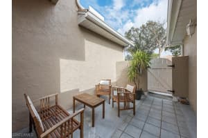 351 Emerald Bay Cir, Naples, FL 34110, Sold 04/20/18