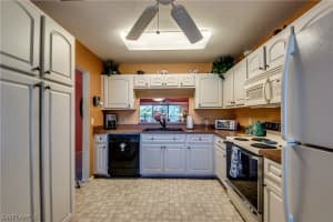 15452 Admiralty Cir APT 10, North Fort Myers, FL 33917, Sold 02/14/18