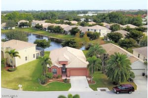 9731 Las Casas Dr, Fort Myers, FL 33919, Sold 04/16/18