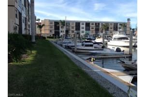 803 River Point Dr, Naples, FL 34102, Sold 05/04/18