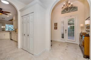 389 Mallory Ct, Naples, FL 34110, Sold 10/19/18