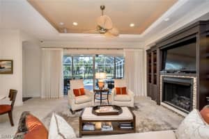 389 Mallory Ct, Naples, FL 34110, Sold 10/19/18