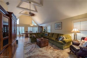 1281 Venetian Way, Naples, FL 34110, Sold 10/19/18