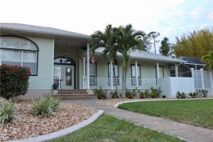 8607 S Lake Cir, Fort Myers, FL 33908, Sold 06/05/18