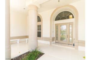 1921 Blackstone Cir, Naples, FL 34109, Sold 04/24/18