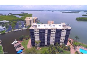4265 Bay Beach Ln APT 1026, Fort Myers Beach, FL 33931, Sold 03/28/18