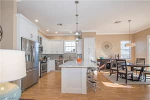 1284 Venetian Way, Naples, FL 34110, Sold 04/20/18