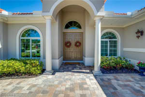 10172 Avonleigh Dr, Bonita Springs, FL 34135, Sold 04/16/18