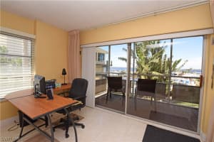 2350 W First St APT 201, Fort Myers, FL 33901, Sold 12/06/18