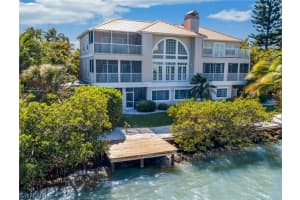 1552 San Carlos Bay Dr, Sanibel, FL 33957, Sold 08/03/18