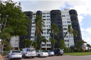 4265 Bay Beach Ln APT 424, Fort Myers Beach, FL 33931, Sold 05/18/18