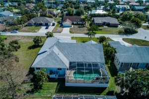 17586 Moorfield Dr, Fort Myers, FL 33908, Sold 06/14/18