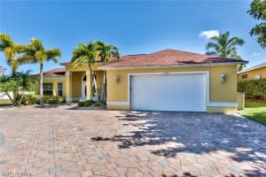 4634 Sierra Ln, Bonita Springs, FL 34134, Sold 03/26/20