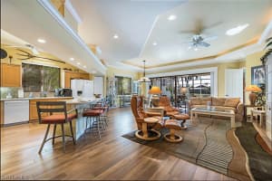 467 Tullamore Ln, Naples, FL 34110, Sold 06/14/19