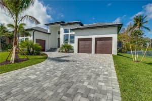 27080 Driftwood Dr, Bonita Springs, FL 34135, Sold 02/11/19