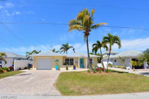 227 Albatross St, Fort Myers Beach, FL 33931, Sold 05/24/19
