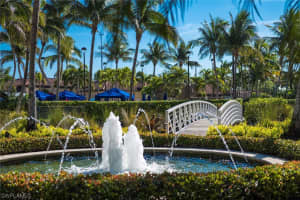 985 Sandpiper St, Naples, FL 34102, Sold 08/09/18