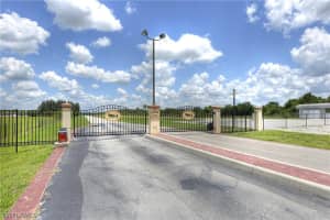 18681 Crosswind Ave, North Fort Myers, FL 33917, Sold 10/10/18
