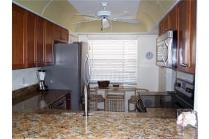 4471 Bay Beach Ln APT 322, Fort Myers Beach, FL 33931, Sold 11/09/18