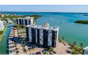 4263 Bay Beach Ln, Fort Myers Beach, FL 33931, Sold 02/22/19