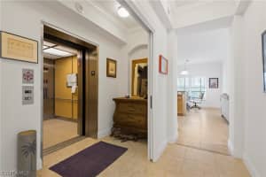 10091 Lake Cove Dr APT 201, Fort Myers, FL 33908, Sold 11/13/18