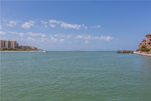 60 W Pelican St, Naples, FL 34113, Sold 04/11/19