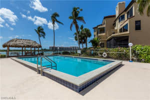 60 W Pelican St, Naples, FL 34113, Sold 04/11/19