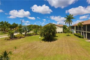 9265 Lake Park Dr APT 203, Fort Myers, FL 33919, Sold 05/23/18
