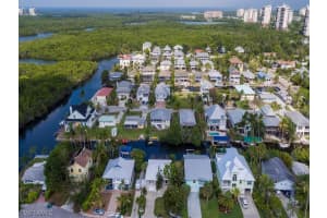 1285 Grand Canal Dr, Naples, FL 34110, Sold 08/24/18