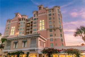 435 Dockside Dr, Naples, FL 34110, Sold 10/05/18