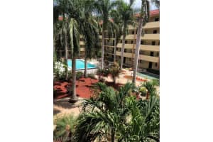 2121 Collier Ave APT 317, Fort Myers, FL 33901, Sold 08/09/18