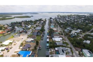 5310 Williams Dr, Fort Myers Beach, FL 33931, Sold 12/28/18