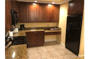 1045 Sandpiper St, Naples, FL 34102, Sold 11/09/20