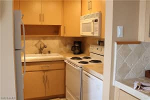 140 Seaview Ct, Marco Island, FL 34145, Sold 01/06/20