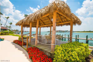 60 W Pelican St, Naples, FL 34113, Sold 10/11/18