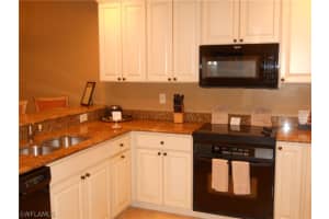 221 9th St S #307, Naples, FL 34102, Sold 02/08/19