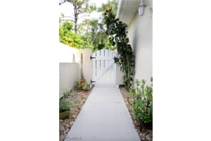 419 Emerald Bay Cir, Naples, FL 34110, Sold 11/20/18