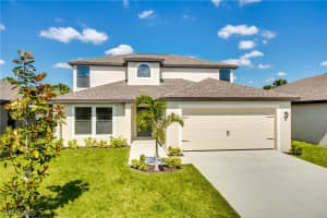 101 Shadow Lakes Dr, Lehigh Acres, FL 33974, Sold 10/04/18