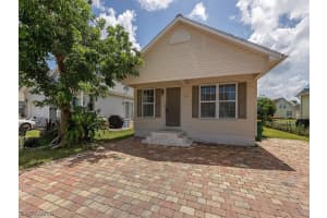 270 Leawood Cir, Naples, FL 34104, Sold 01/18/19