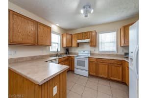 275 Leawood Cir, Naples, FL 34104, Sold 06/28/19