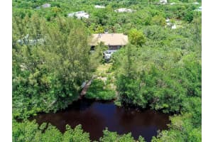4542 Bowen Bayou Rd, Sanibel, FL 33957, Sold 10/23/18