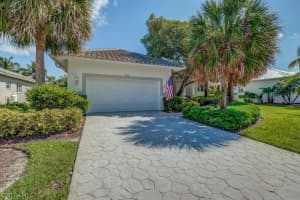 8740 S Lake Cir, Fort Myers, FL 33908, Sold 10/16/18