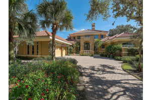 890 Barcarmil Way, Naples, FL 34110, Sold 09/19/19
