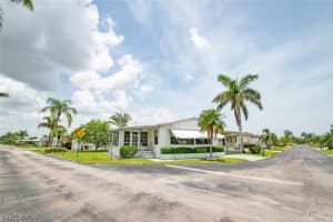 94 Elise Dr, Fort Myers, FL 33908, Sold 07/31/18