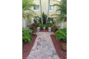 8148 Country Rd UNIT 105, Fort Myers, FL 33919, Sold 02/21/19
