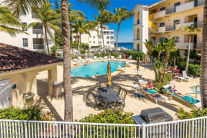 4235 SE 20th Pl APT A302, Cape Coral, FL 33904, Sold 09/20/18