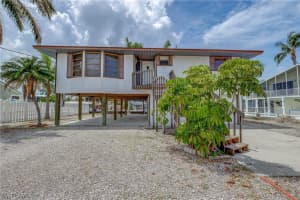 5570 Avenida Pescadora, Fort Myers Beach, FL 33931, Sold 09/13/18