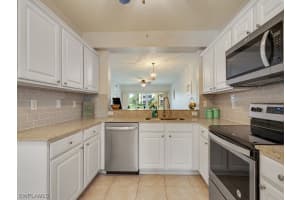 10020 Maddox Ln, Bonita Springs, FL 34135, Sold 09/25/18