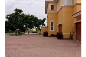 190 Shadroe Cove Cir UNIT 701, Cape Coral, FL 33991, Sold 10/15/18